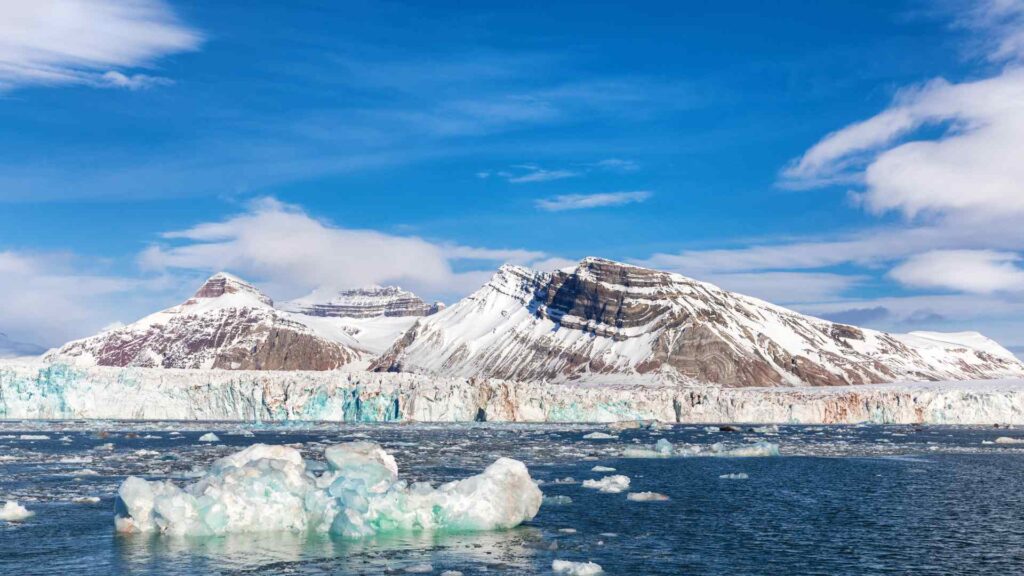 KONGSFJORDEN (KING BAY), SPITSBERGEN